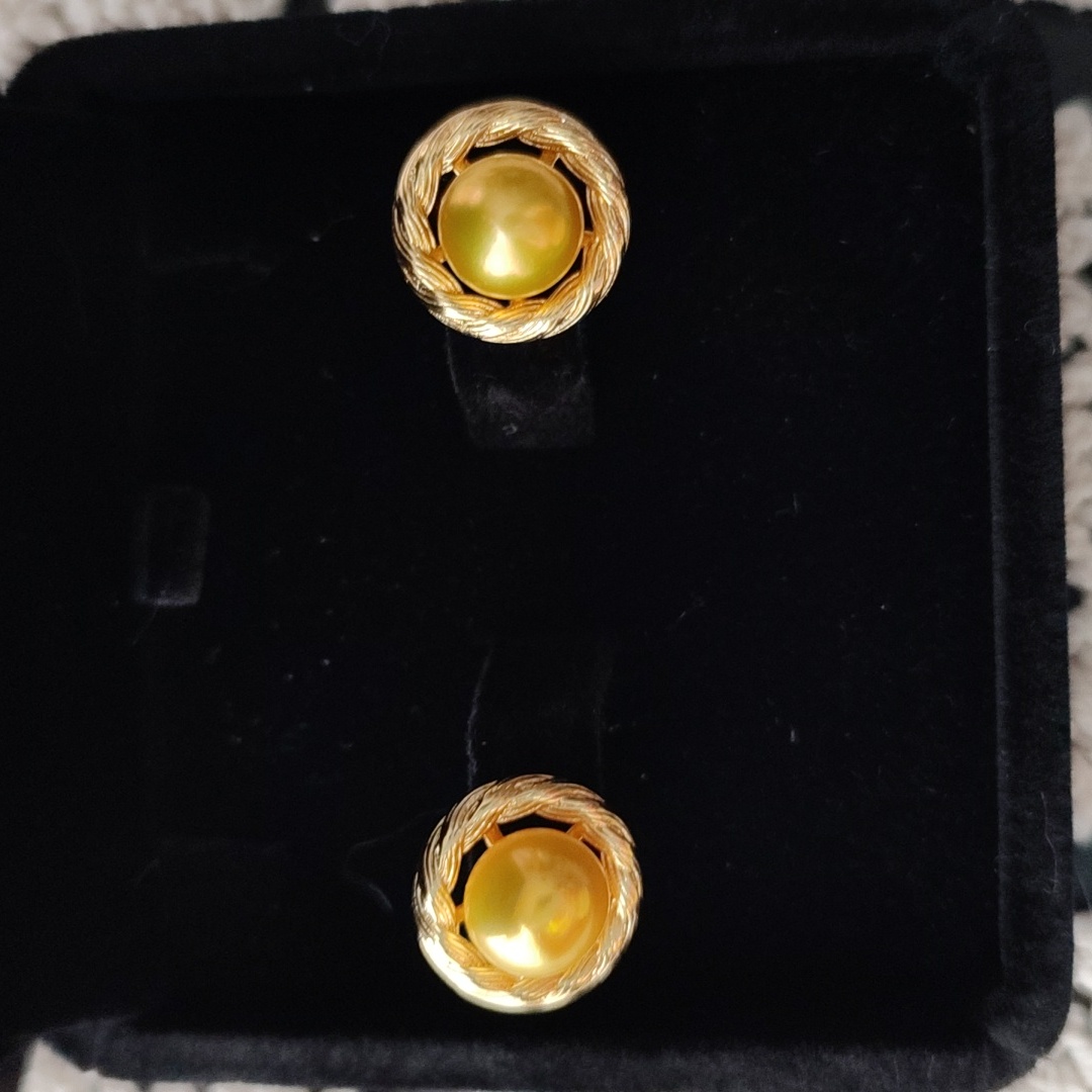 Genuine Pearl Earrings In Stunning Golden Pearls